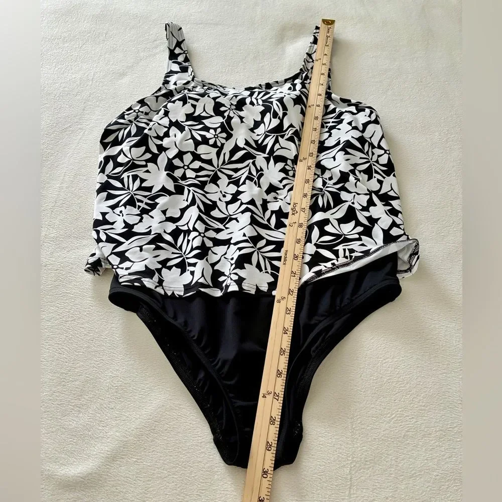 Lands’ End Swimsuit Women’s 16 One Piece Black White Floral Resort Cruise Wear